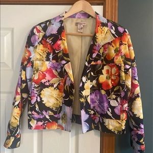 Vintage Floral Jacket vintage petite large 

Patrick Christopher Petite 

lined